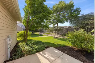 631 Dunhill Ln, Carol Stream, IL 60188 - Photo 26