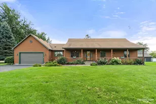 1684 Hilda Dr, Lake Holiday, IL 60548 - Photo 1