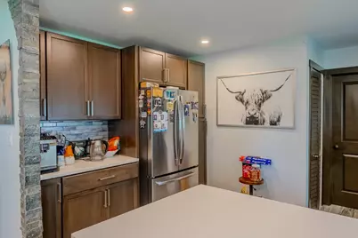680 Indian Spring Lane, Buffalo Grove, IL 60089 - Photo 8