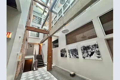 1122 W Newport Avenue #1A, Chicago, IL 60657 - Photo 2