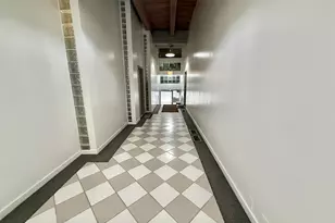 1122 W Newport Ave, Chicago, IL 60657 - Photo 4
