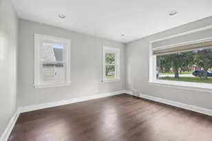 334 55th St, Clarendon Hills, IL 60514 - Photo 4