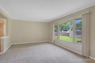 825 Oxford St, Downers Grove, IL 60516 - Photo 6