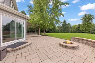 808 Livingston Ct, Naperville, IL 60540 - Photo 34