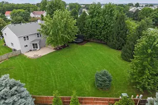 808 Livingston Ct, Naperville, IL 60540 - Photo 2
