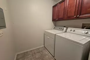 349 Newgate Ct, Schaumburg, IL 60193 - Photo 20