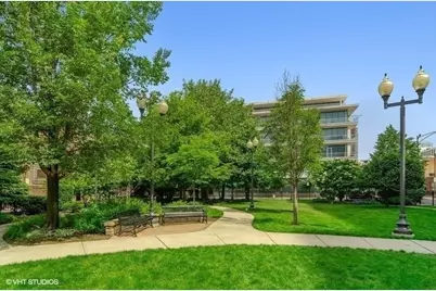 849 N Franklin Street #1405, Chicago, IL 60610 - Photo 32