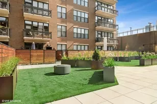 849 N Franklin St, Chicago, IL 60610 - Photo 36