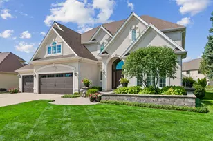 2267 Glouceston Ln, Naperville, IL 60564 - Photo 2