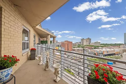 4350 N Broadway Street #1001, Chicago, IL 60613 - Photo 30