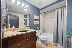 4350 N Broadway St, Chicago, IL 60613 - Photo 26