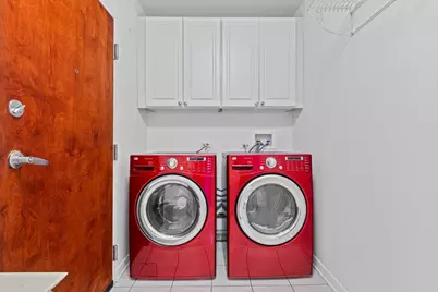 4350 N Broadway Street #1001, Chicago, IL 60613 - Photo 32