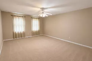 524 Truman Dr, Oswego, IL 60543 - Photo 12