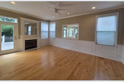 217 Lexington Court, Grayslake, IL 60030 - Photo 8
