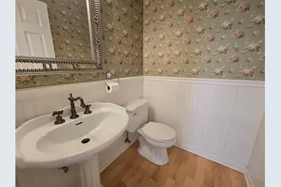 217 Lexington Court, Grayslake, IL 60030 - Photo 10