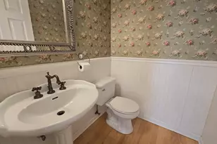 217 Lexington Ct, Grayslake, IL 60030 - Photo 10