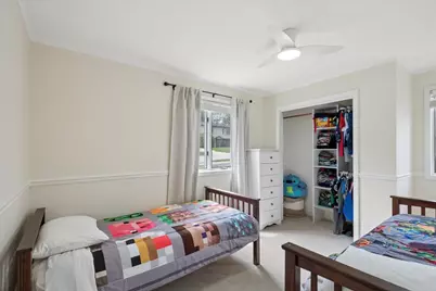 648 E Rockland Road, Libertyville, IL 60048 - Photo 12