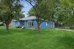 648 E Rockland Rd, Libertyville, IL 60048 - Photo 16