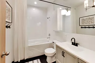 1465 W Fargo Ave, Chicago, IL 60626 - Photo 22