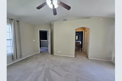 2265 W Bentley Lane, Round Lake, IL 60073 - Photo 10