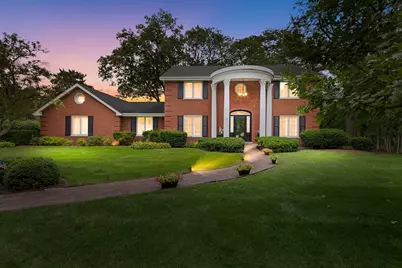 32 Chatham Lane, Oak Brook, IL 60523 - Photo 1