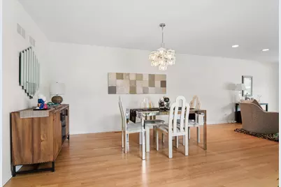 2417 Salceda Drive, Northbrook, IL 60062 - Photo 10