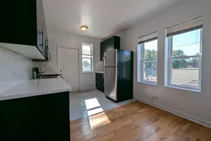 2347 N Drake Ave, Chicago, IL 60647 - Photo 10