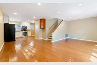 1069 S Park Terrace #205, Chicago, IL 60605 - Photo 6