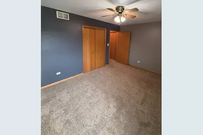 24363 S Independence Boulevard, Crete, IL 60417 - Photo 10