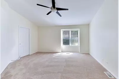 1227 Huntington Drive, Mundelein, IL 60060 - Photo 14