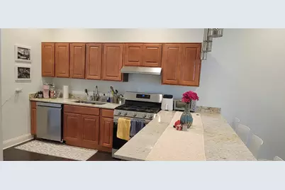 930 W Belmont Avenue #201, Chicago, IL 60657 - Photo 2