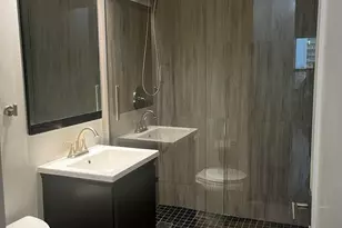 5100 N Marine Dr, Chicago, IL 60640 - Photo 12