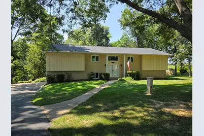 210 N Park Avenue, Geneseo, IL 61254 - Photo 1