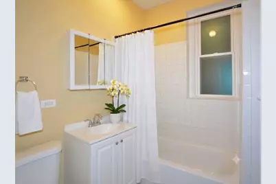 2719 W Belmont Avenue #G, Chicago, IL 60618 - Photo 6