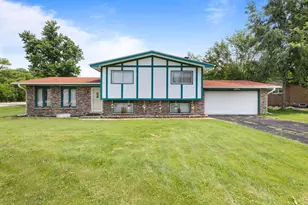 5501 S Washington St, Hinsdale, IL 60521 - Photo 2
