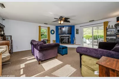 6206 Hilly Way, Cary, IL 60013 - Photo 14