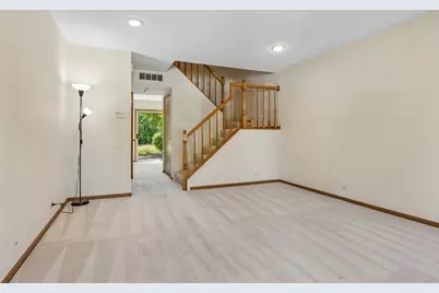 1651 College Green Drive, Elgin, IL 60123 - Photo 2