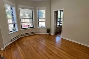 917 W Waveland Ave, Chicago, IL 60613 - Photo 8