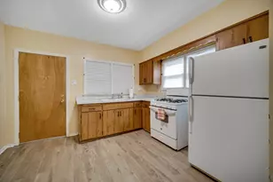 7621 S Perry Ave, Chicago, IL 60620 - Photo 10