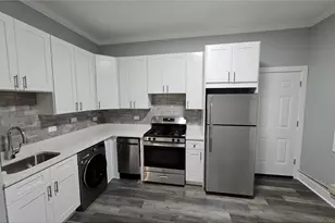 923 W Waveland Ave, Chicago, IL 60657 - Photo 4