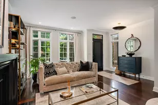 1844 W Barry Ave, Chicago, IL 60657 - Photo 6