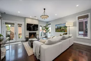 1844 W Barry Ave, Chicago, IL 60657 - Photo 16