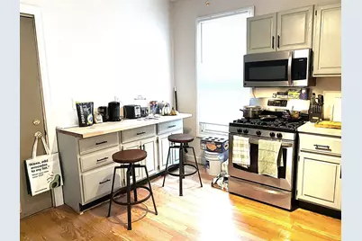 3926 W Byron Street #1, Chicago, IL 60618 - Photo 6