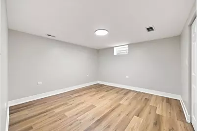 9700 S Princeton Avenue, Chicago, IL 60628 - Photo 28