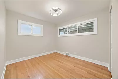 9700 S Princeton Avenue, Chicago, IL 60628 - Photo 16