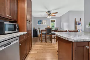 903 N Linden St, Normal, IL 61761 - Photo 10