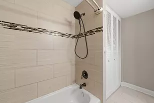 1610 Tahoe Cir Dr, Wheeling, IL 60090 - Photo 18