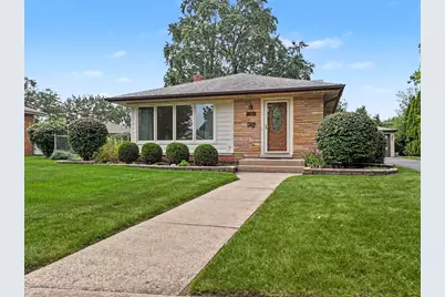 112 N Reuter Drive, Arlington Heights, IL 60005 - Photo 1