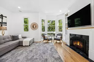 1711 W Belmont Ave, Chicago, IL 60657 - Photo 6