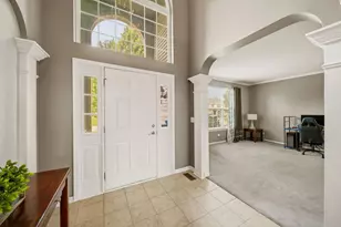 6717 Waterford Dr, McHenry, IL 60050 - Photo 4
